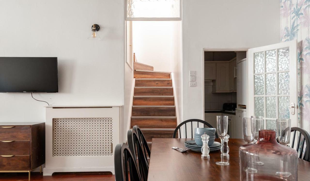 The South Kensington Mews - Lovely 5bdr Apartamento